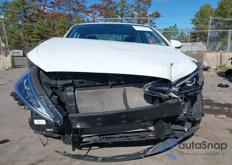2020 Hyundai Elantra Sel z USA, uszkodzony, nr VIN 5NPD84LF7LH567461